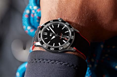 christopher ward trident pro review